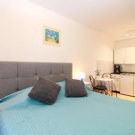 Apartment Fuer 2 Personen Ca 20 Qm In Fazana, Istrien Istrische Riviera Fazana